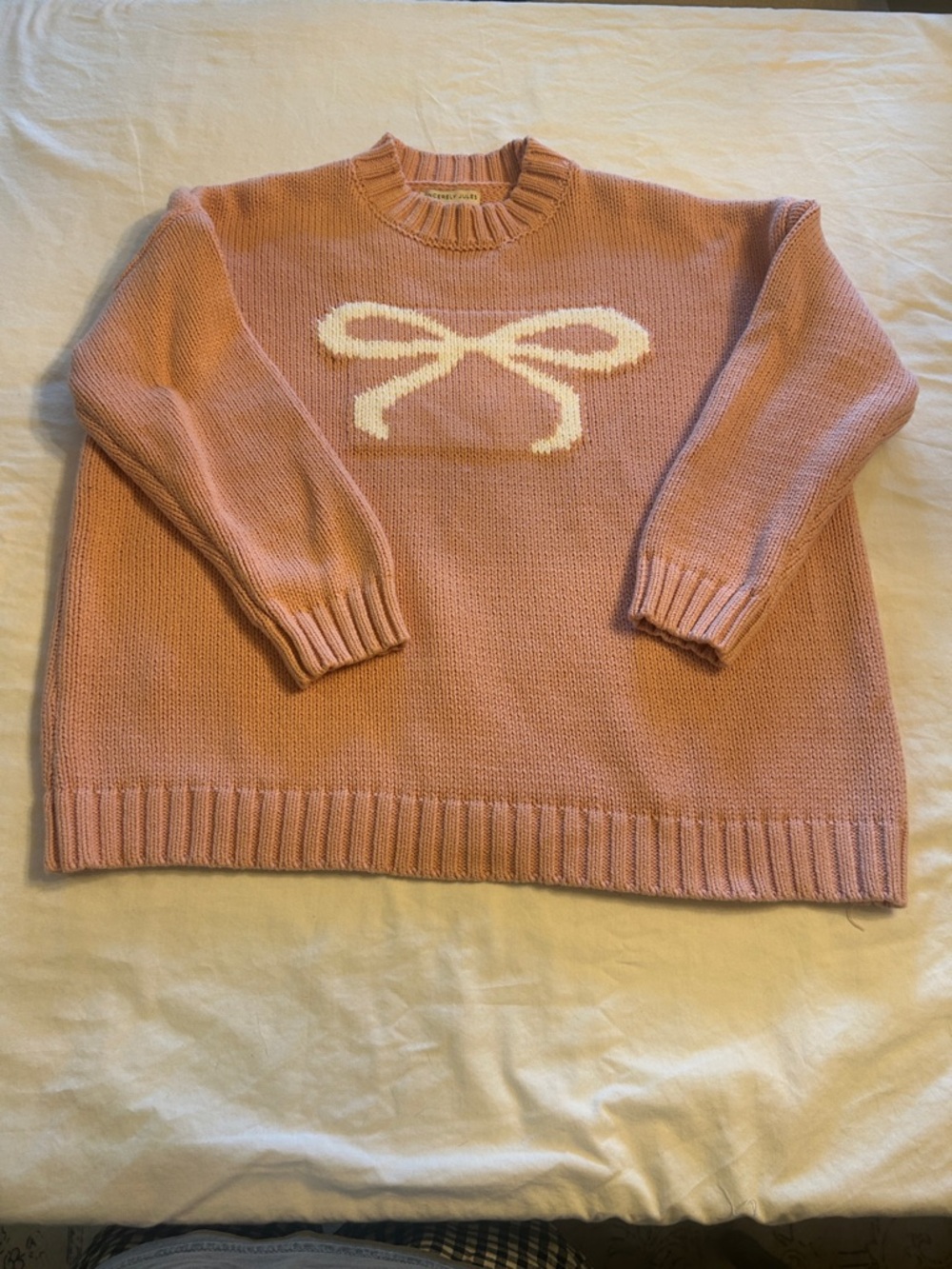 Sincerely Jules Women's Pink Bow Crewneck Sweater